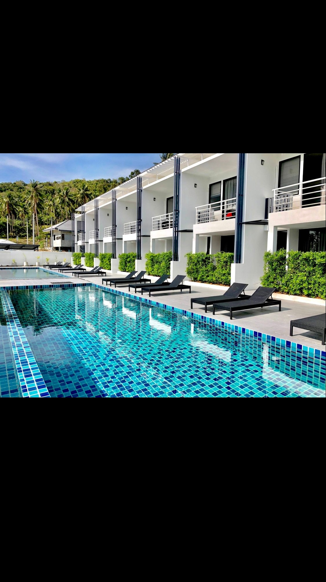 Appartement 2 suites privées en duplex + piscine