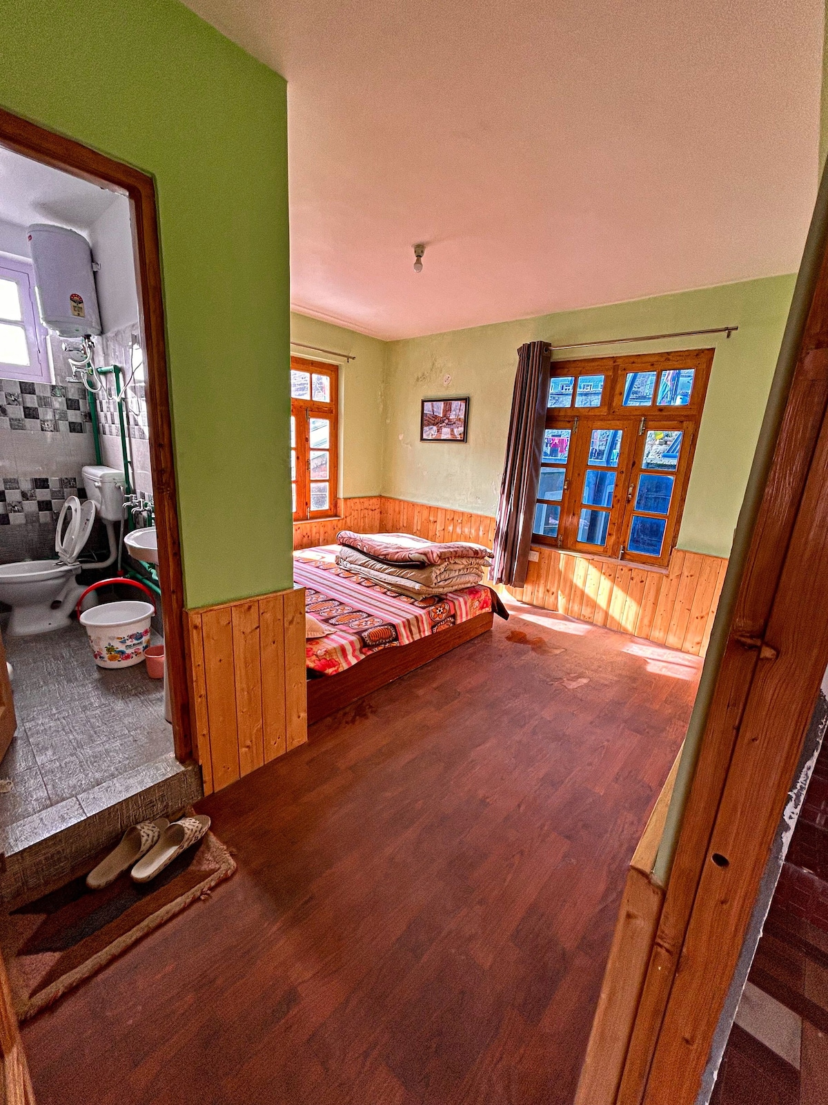 Hamlet wood
Homestay | 
A Panoramic perfection