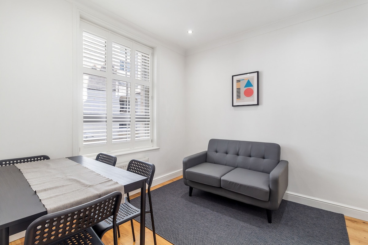 Blue - 1 BR Shoreditch/City of London