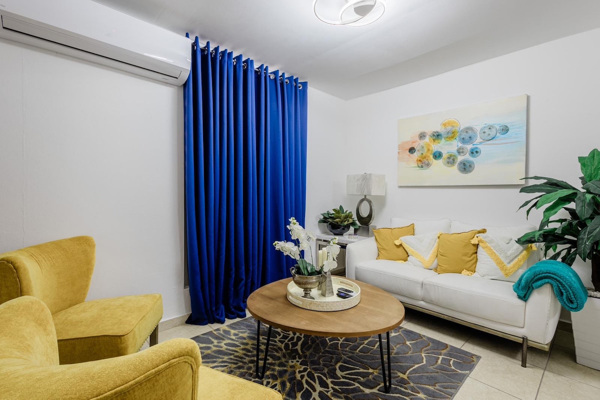 Charming 1-bedroom apartment by La Marginal Beach.