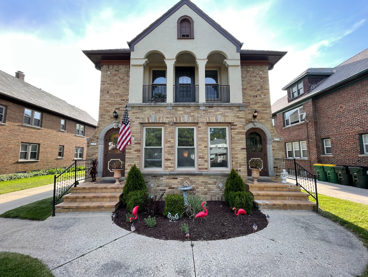 Cozy 3BD in Shorewood!