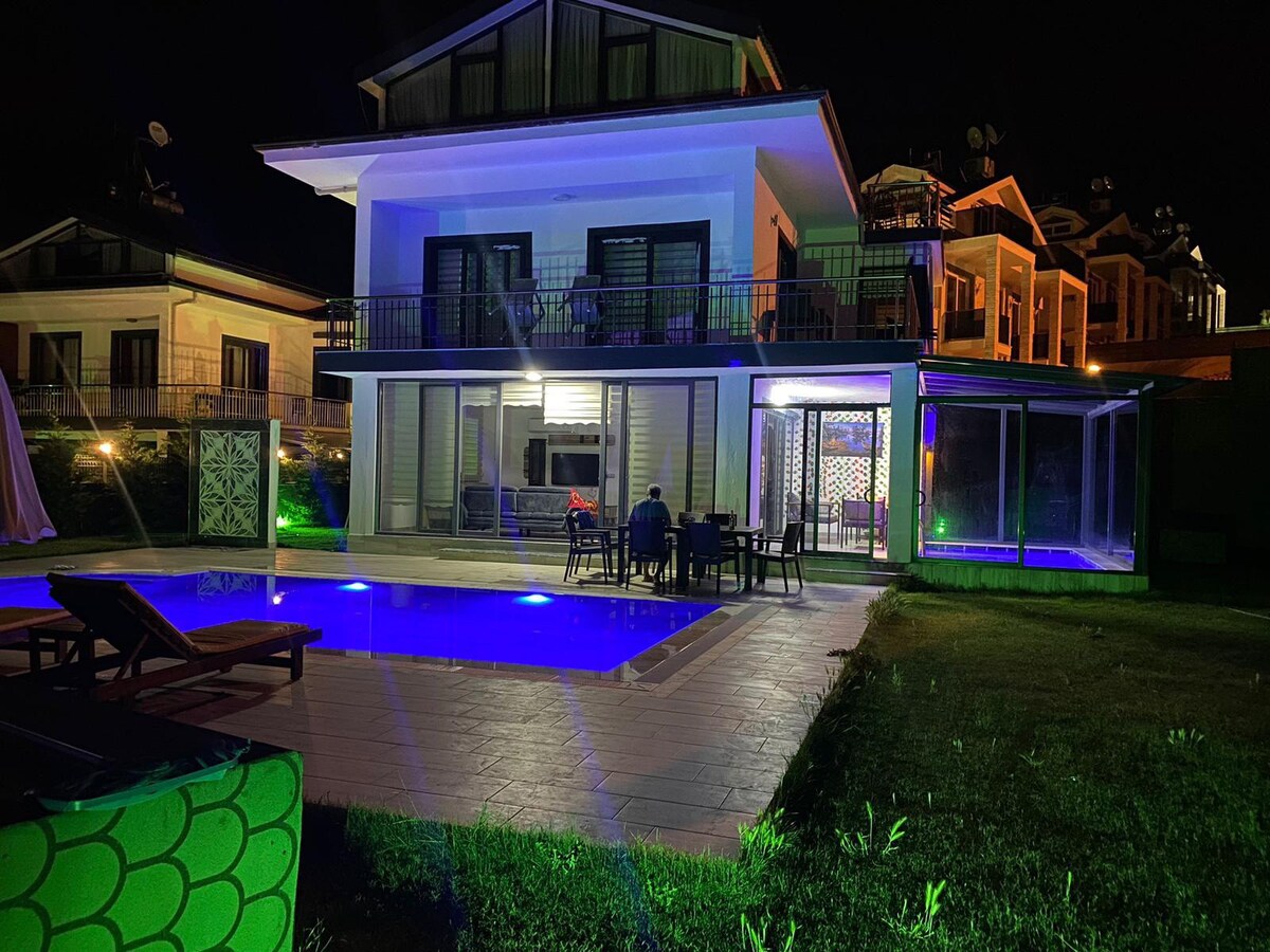 Ölüdeniz sıcak havuzlu villa2