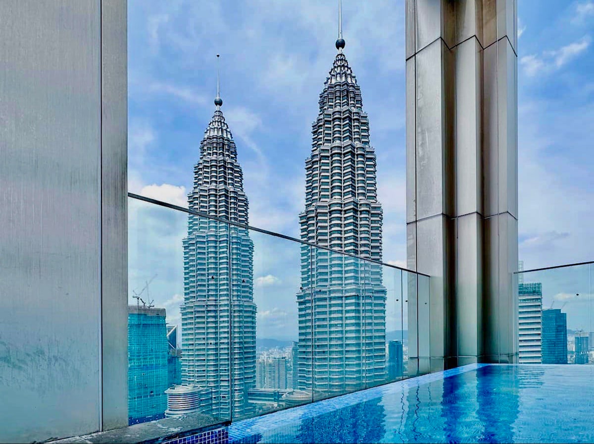 #! Petronas TwinTower View从房间# with53FSkyPooL