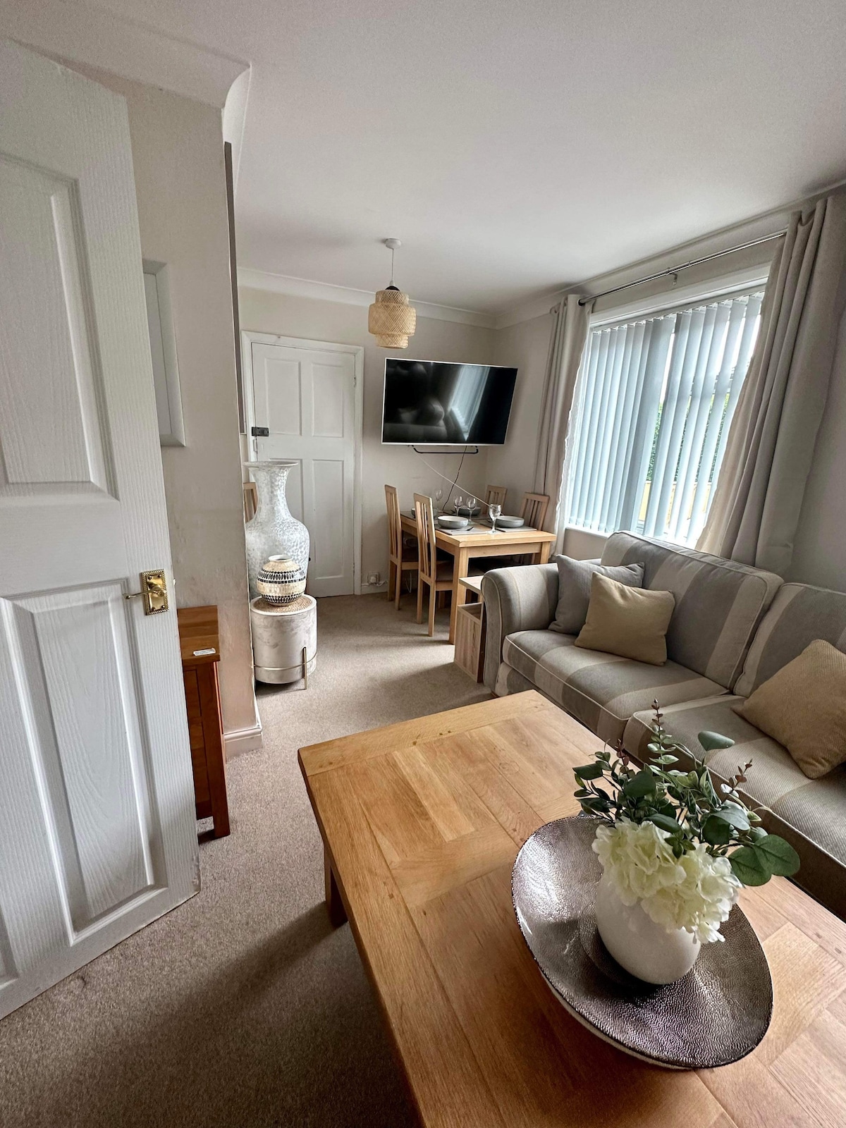 Lovely 2 bed apartment sleeps 5