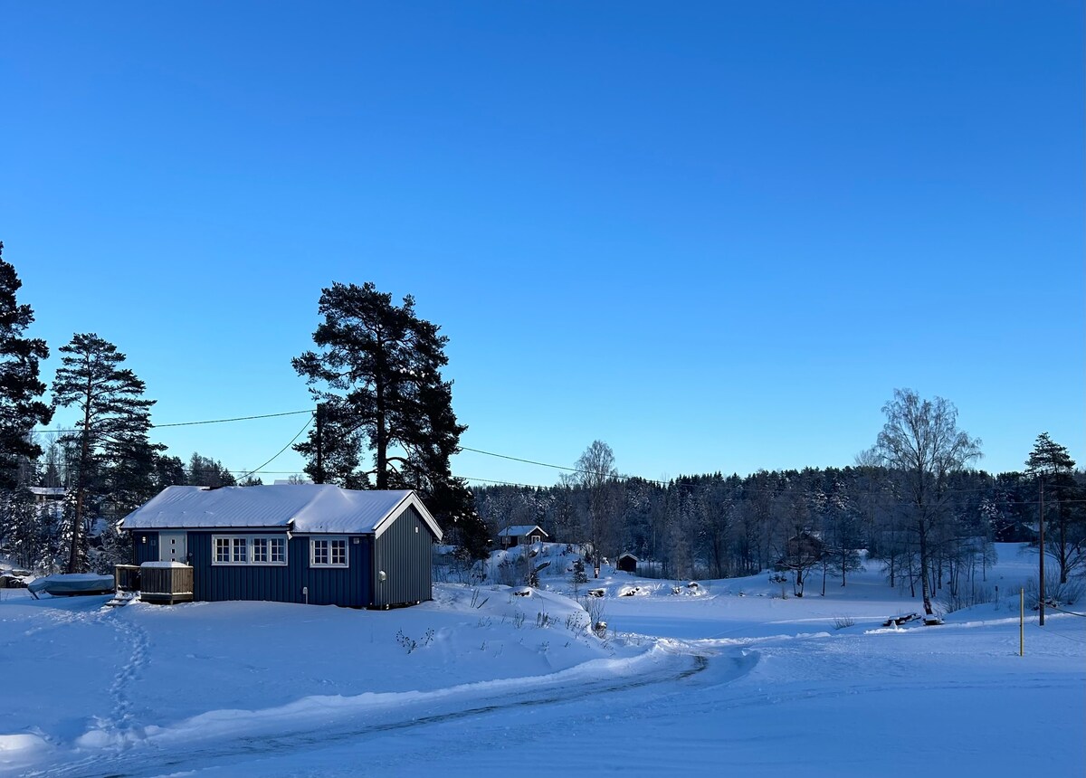 Hytte med jacuzzi og idyllisk beliggenhet nær Oslo