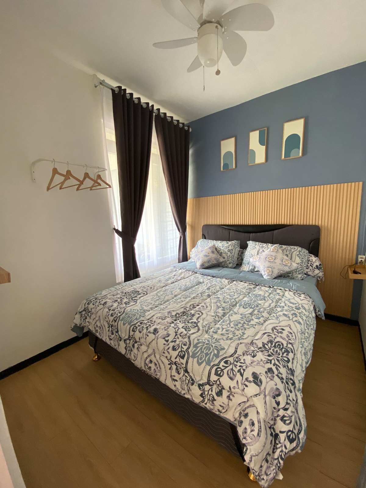 Paundra Villa Batu Malang -Blue House-