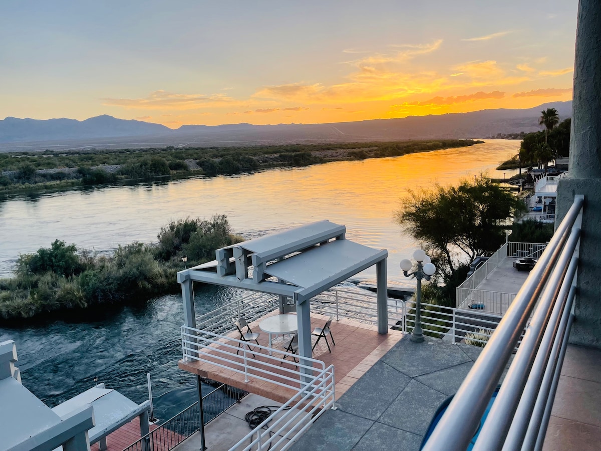 Mansion on the colorado river