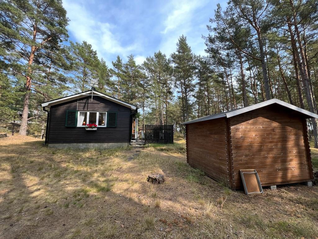 Åhus海滩附近的小木屋