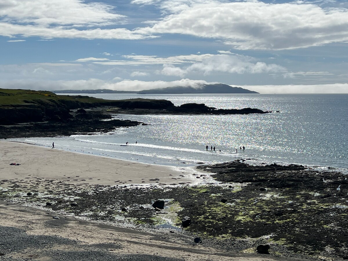 Beachfront home, Ty Deryn Y Mor