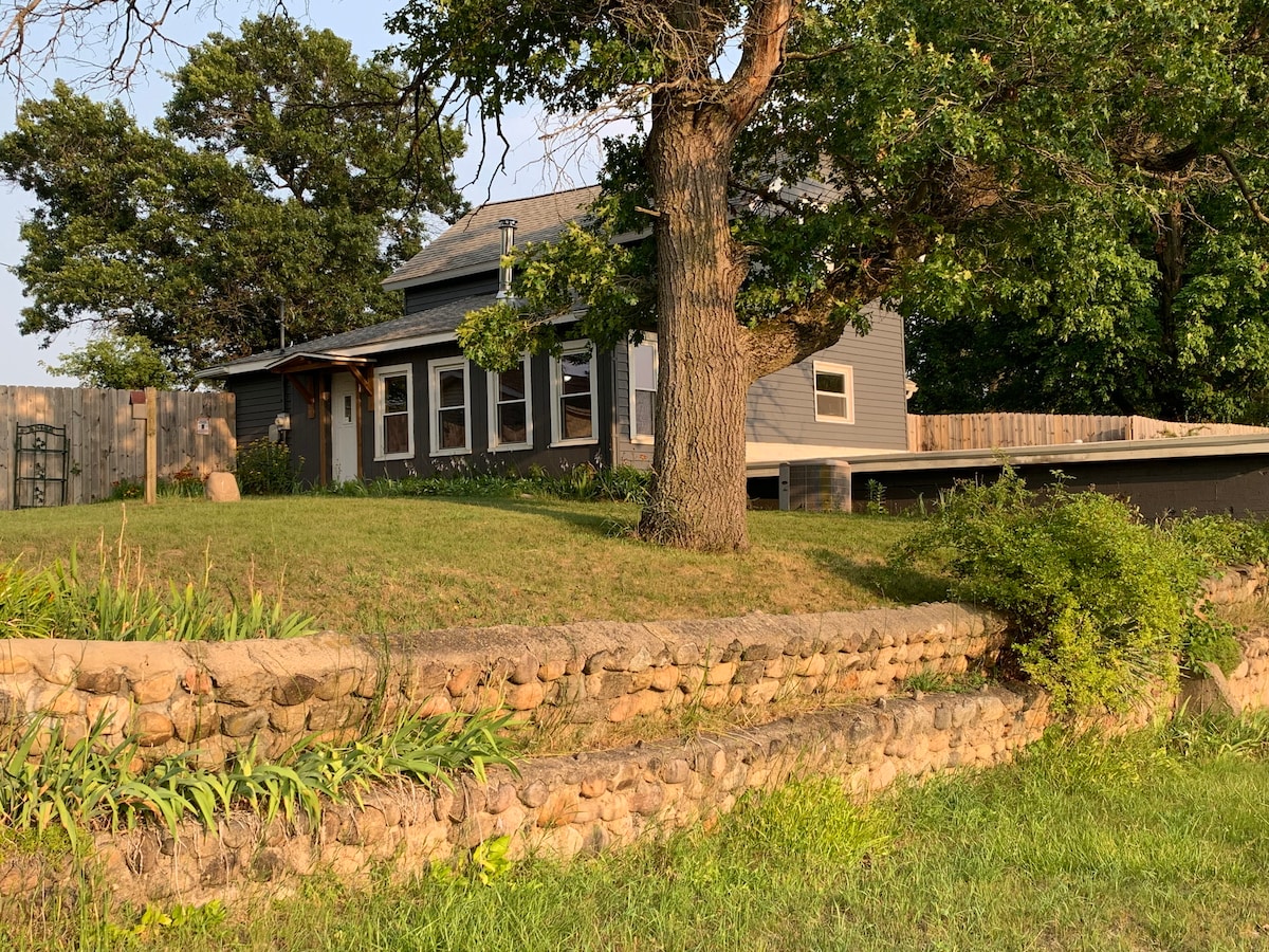 Cottage on the Hogback