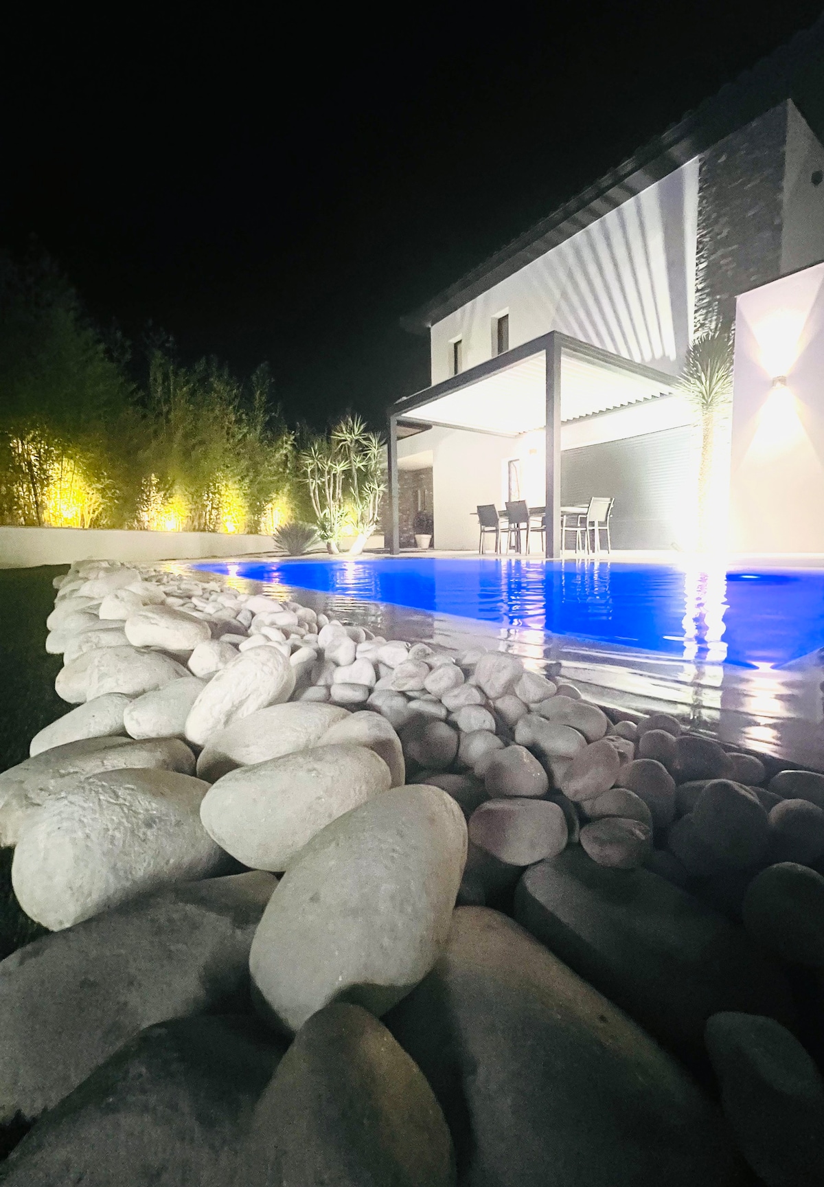 Luxury house & spa  « Maison Syrahs »