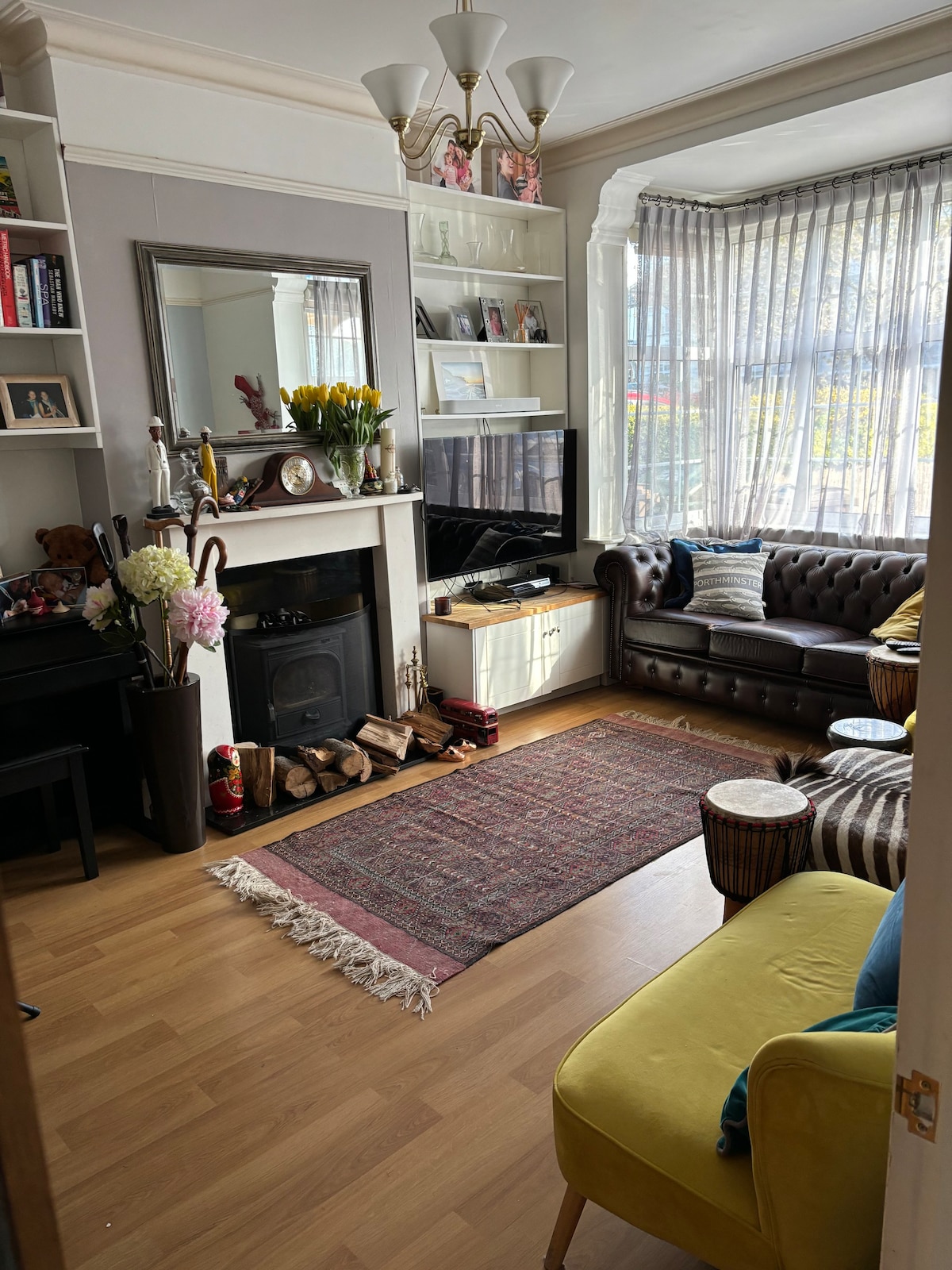 Comfortable sunny 3 bed family home