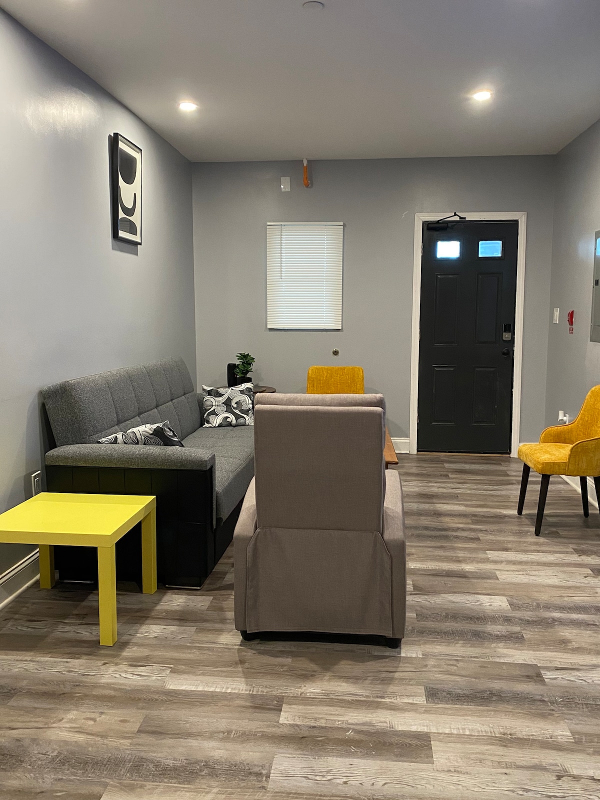 Yellow apartment in walnut hill