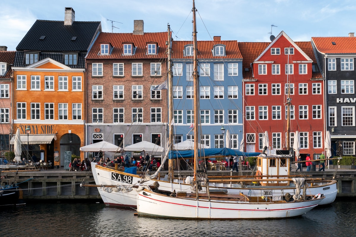 Nyhavn 37, Canal Apartment