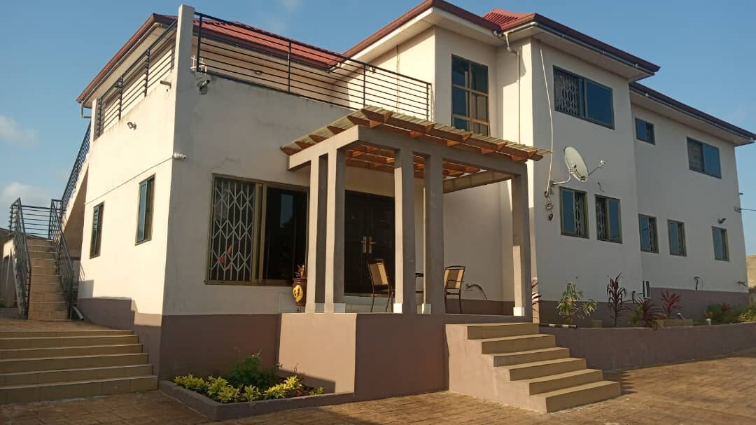 7 bed, 5 bath Villa by Castle, Kakum, UCC, Elimina