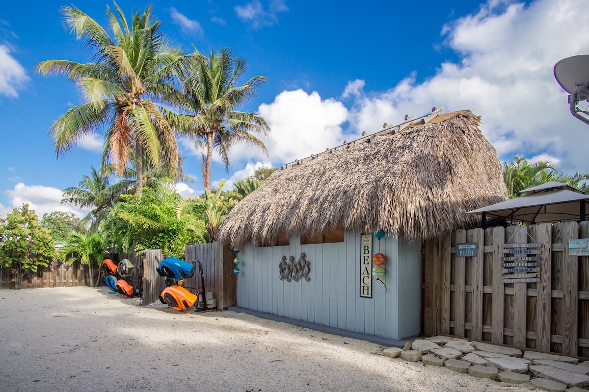 2HousesTikiBar,Pool,VolleyBall,Kayaks & Bikes!