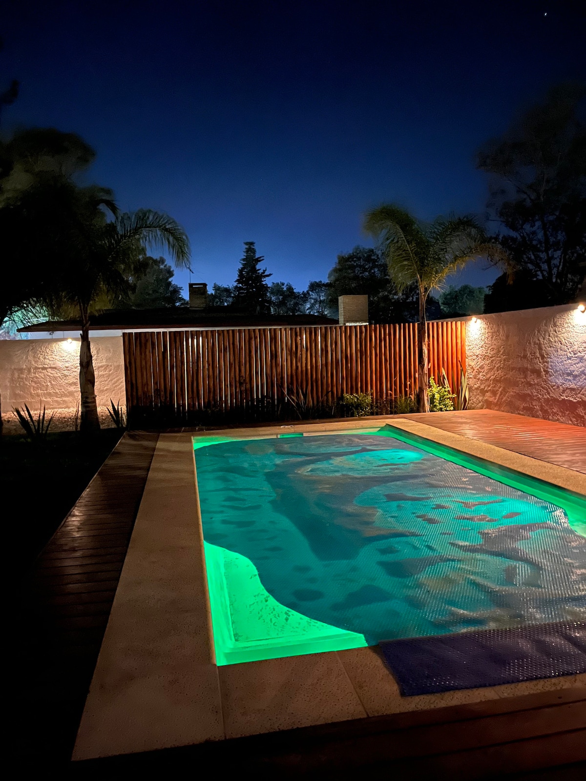 Casa con piscina climatizada