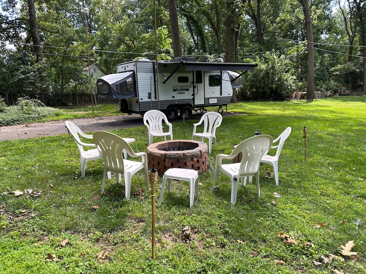 Camper RV with Fire pit, Games, Grill, Basketball