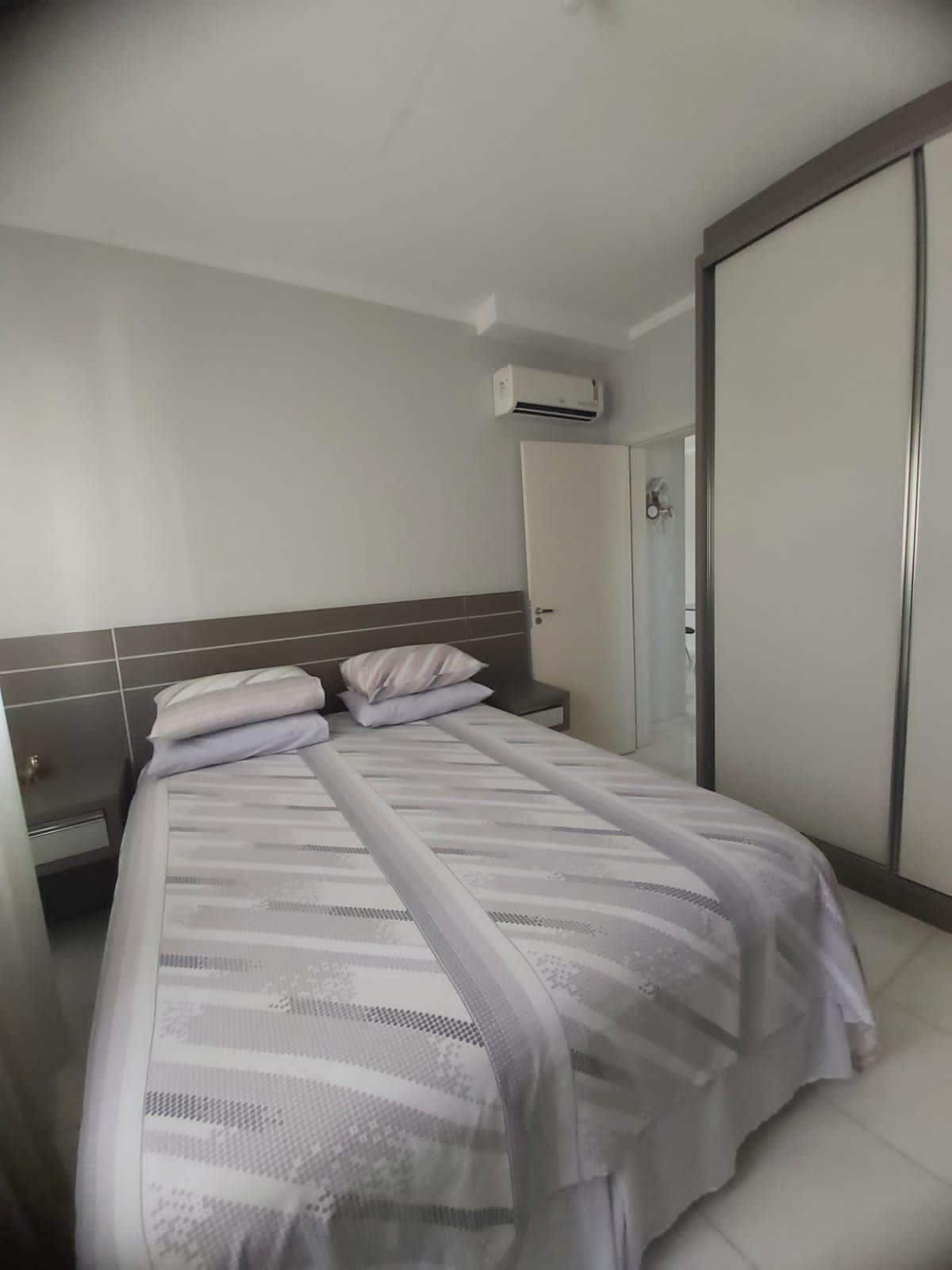 Apartamento 302 - para 2 adultos 1 quarto com cama