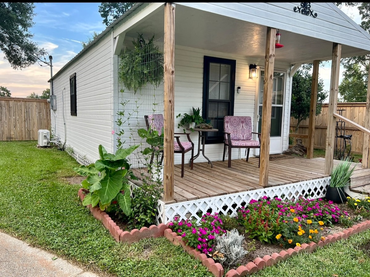 Tiny Home Oasis