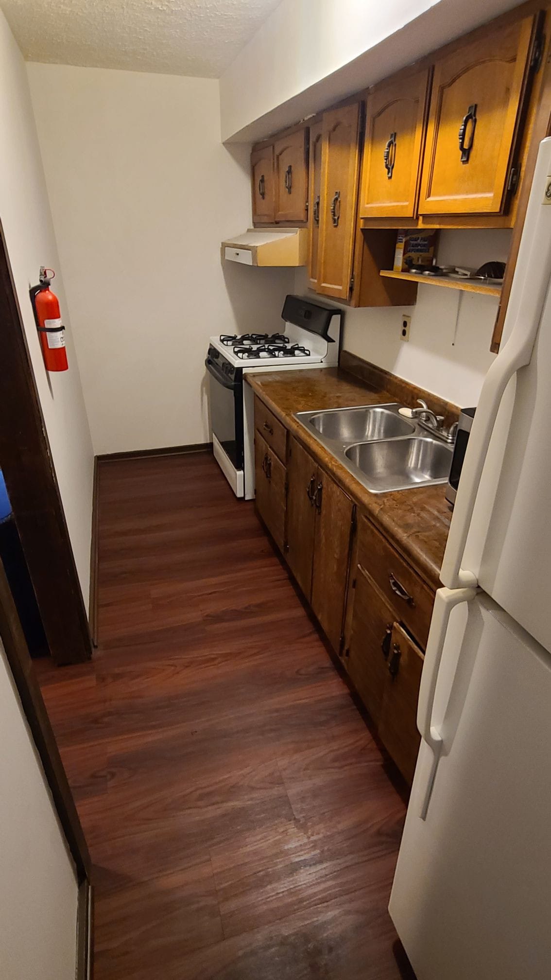 Large Room w/ A/C, Wi-Fi, CATV, Keurig, Free Prkng