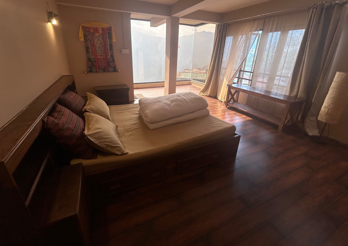 3 BHK serviced Apartment (Sakyong house) @ Central