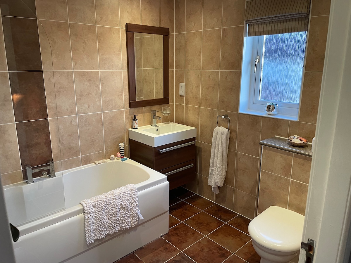 Private double room and bathroom