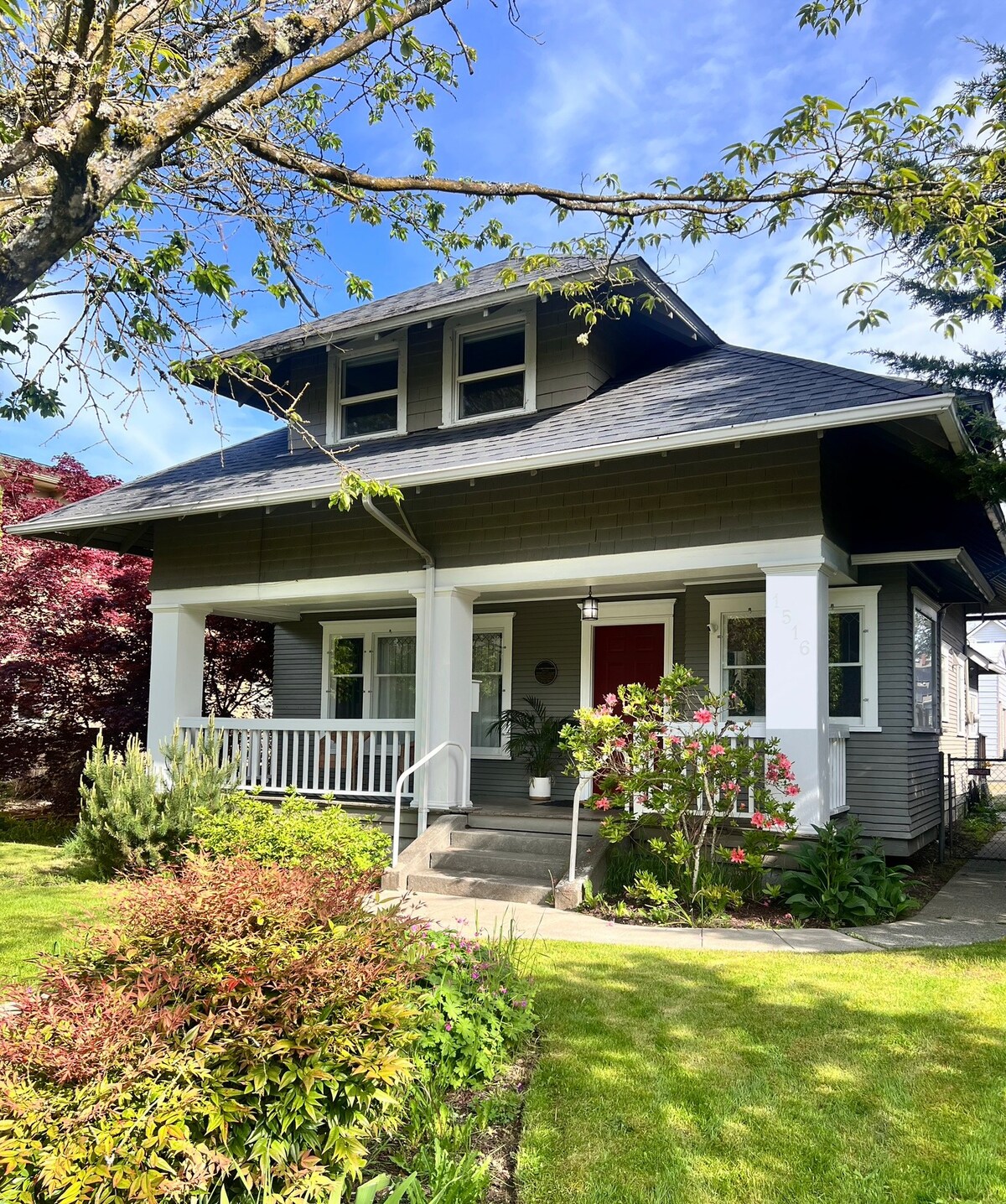 Historic Olympia Home - Charming - Great Location