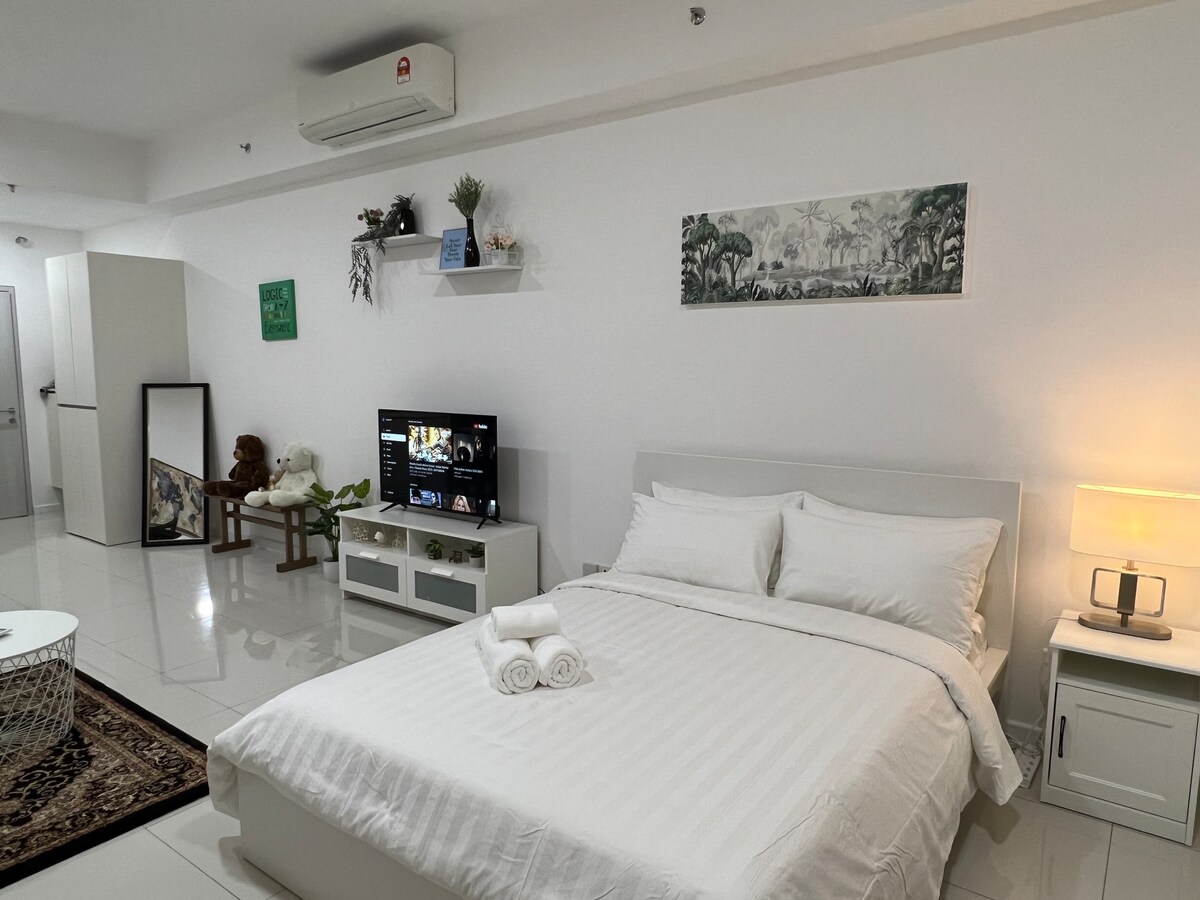 舒适的单间公寓， Netflix ， klcc ，吉隆坡塔景观@ chambers