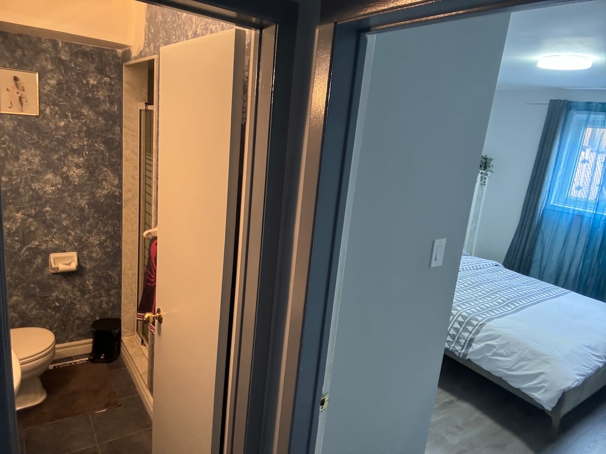 Comfy Private Room in North York+free parking