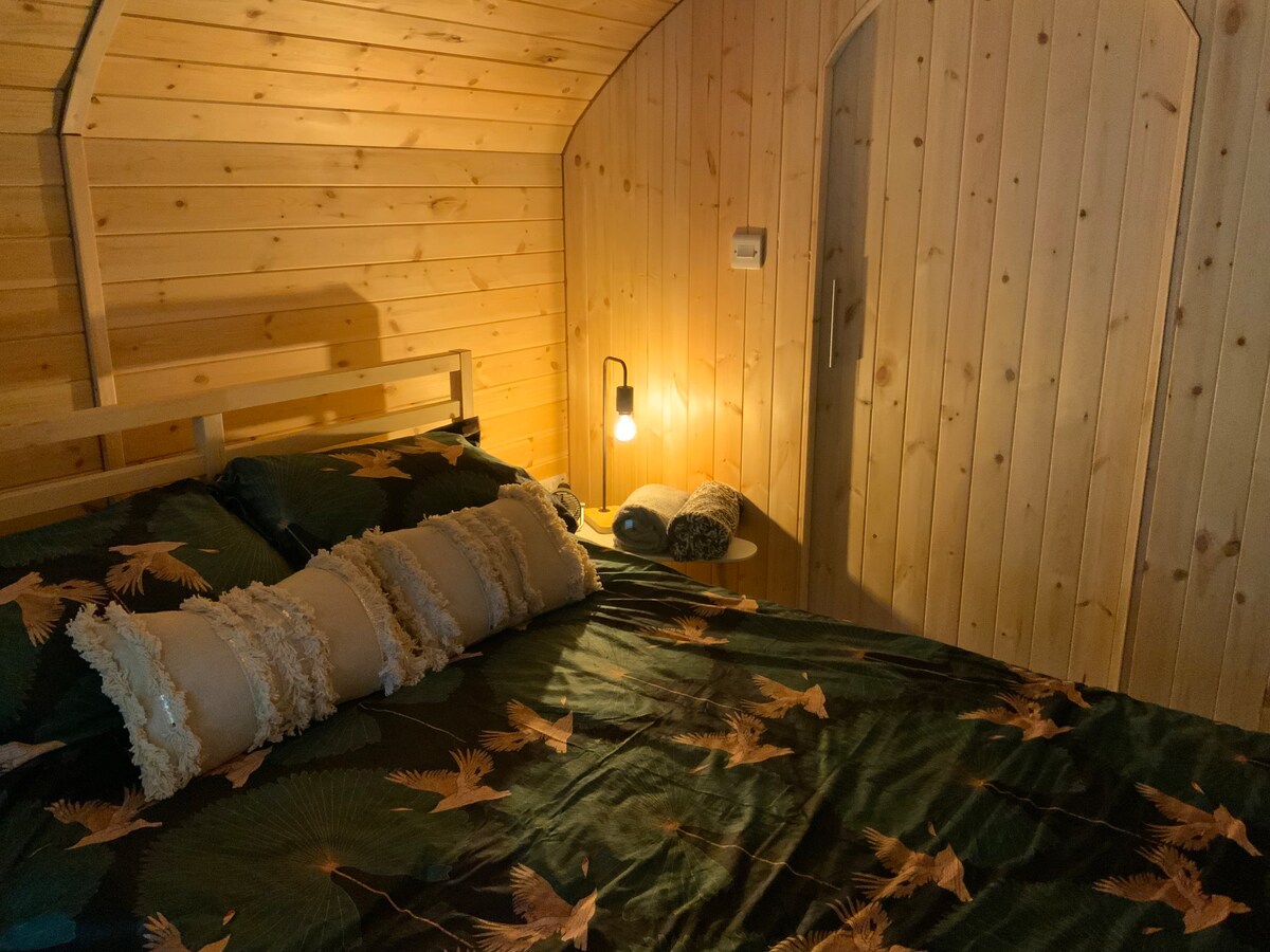 Cockington Shepherd’s Hut