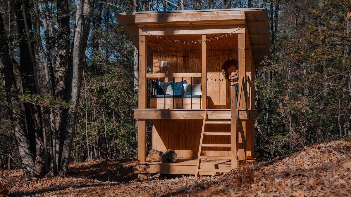 The Glass Globe w/ Hot Tub, Bungalow, Star Gazing