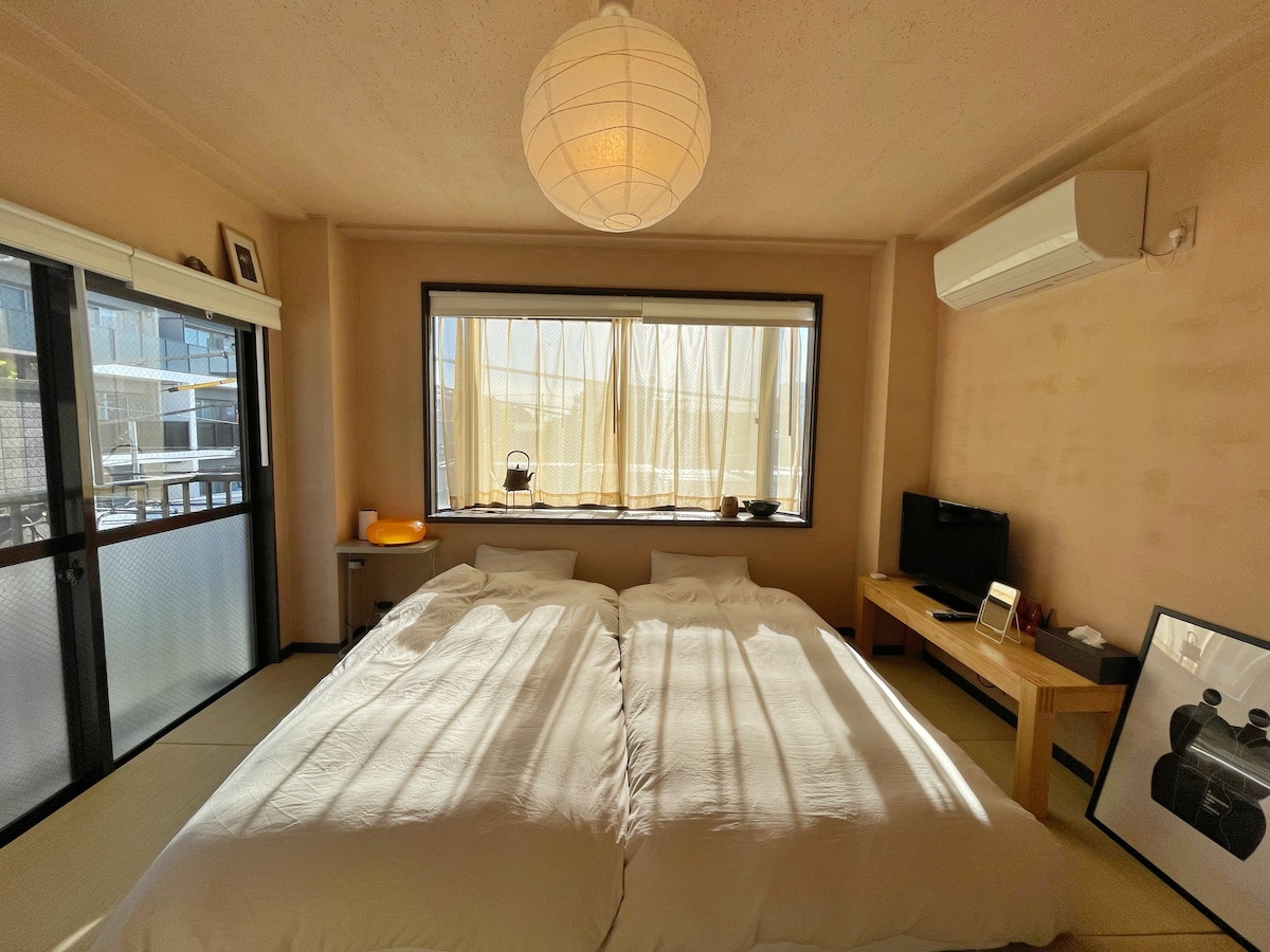 Mitaka微型公寓# 302 ，现代日式客房。