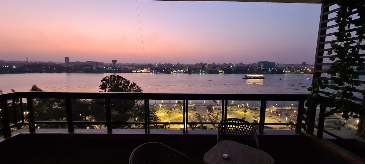 位于尼罗河（ Nile River ）的整套迷人景观公寓