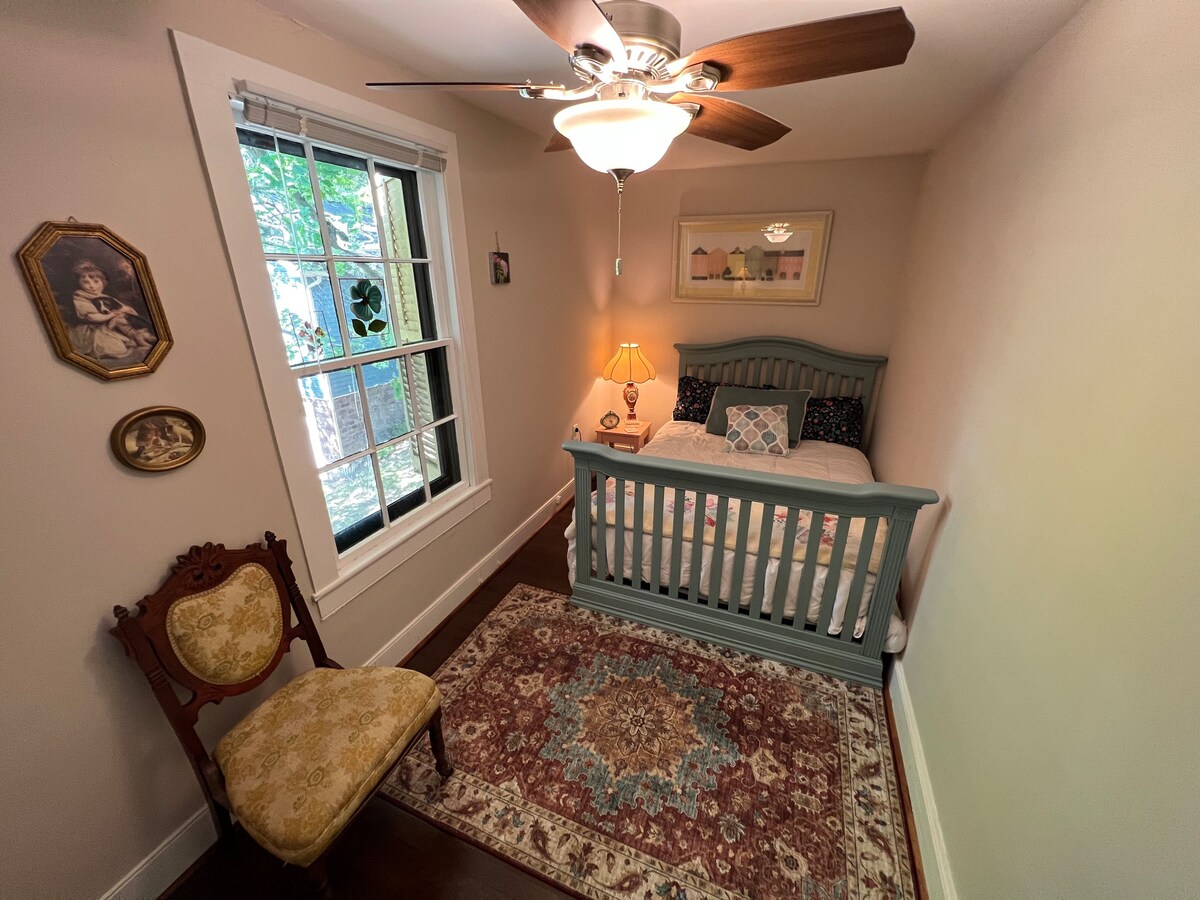 Southern Charm Room