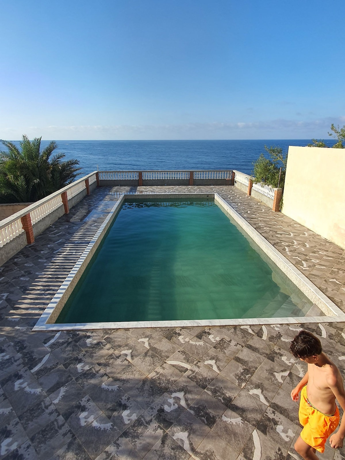 Villa bord de mer avec piscine sans vis à vis