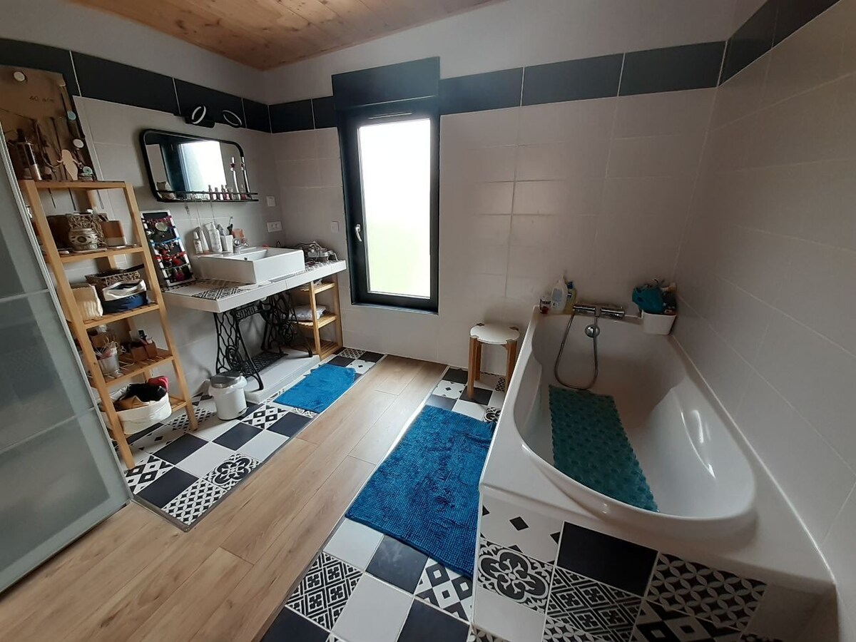 Chambre et salle de bain privées