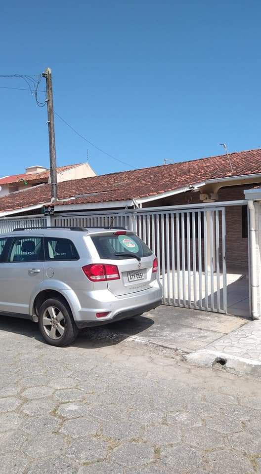 Casa de praia  lazer em família