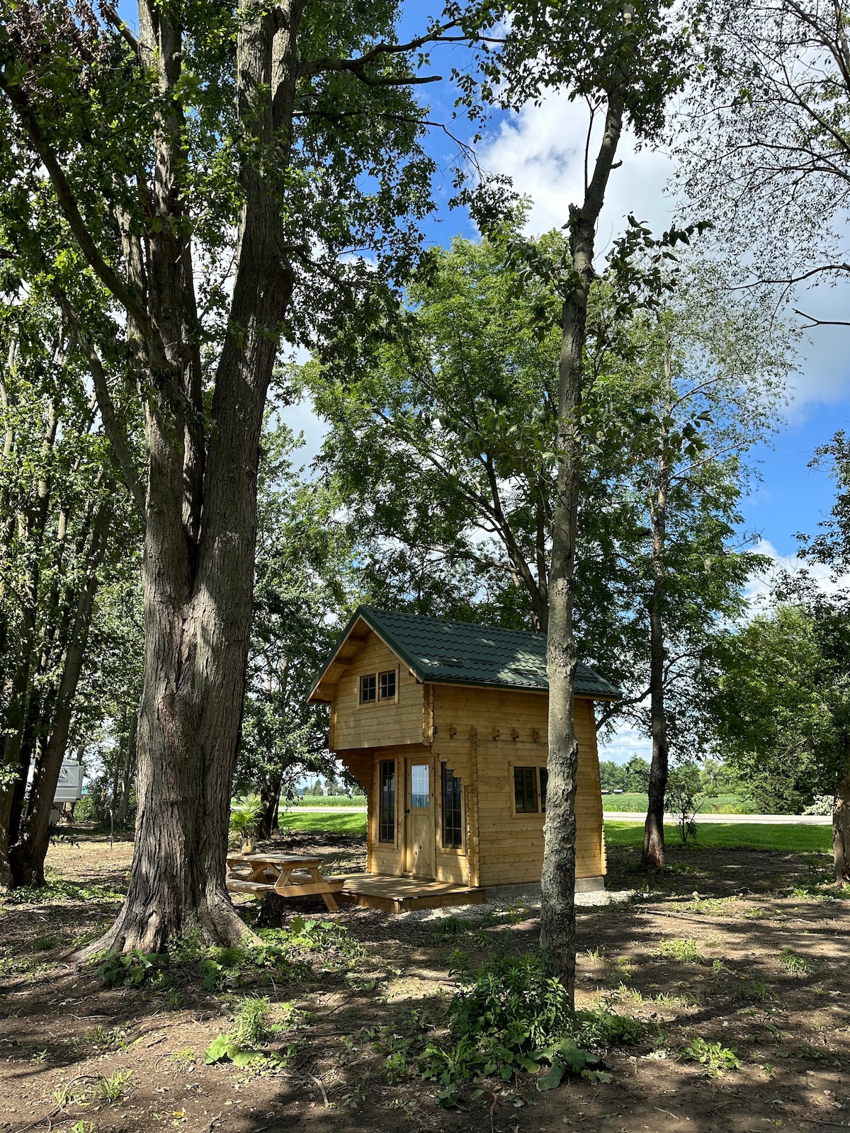 𖦹 Chakra Shack 𖦹 Bunkie on Lake Erie