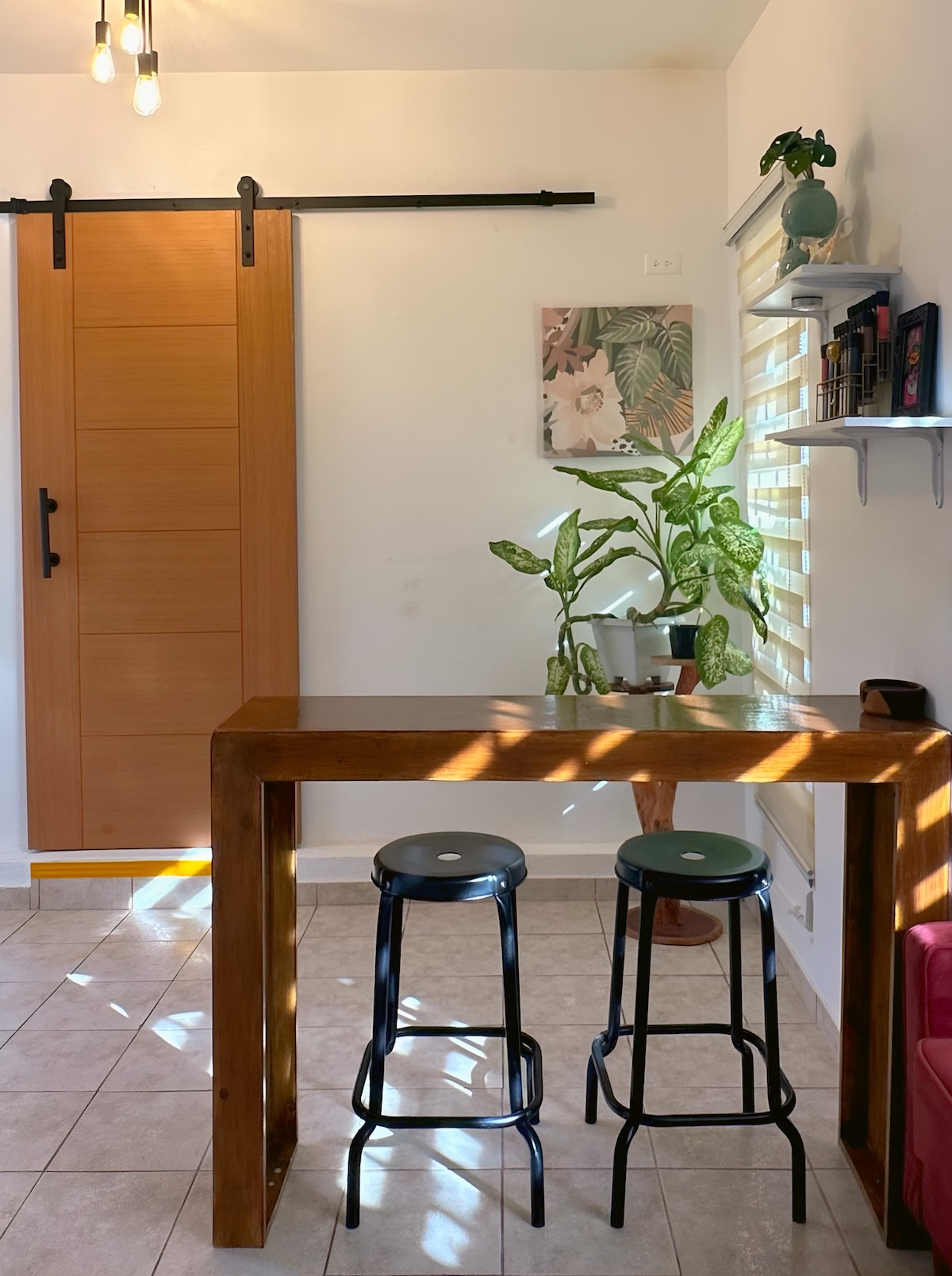 Cozy & Private with Working Space in Barceloneta