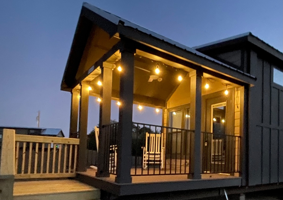 Blue Heron Hut - At the Lodges of Long Branch