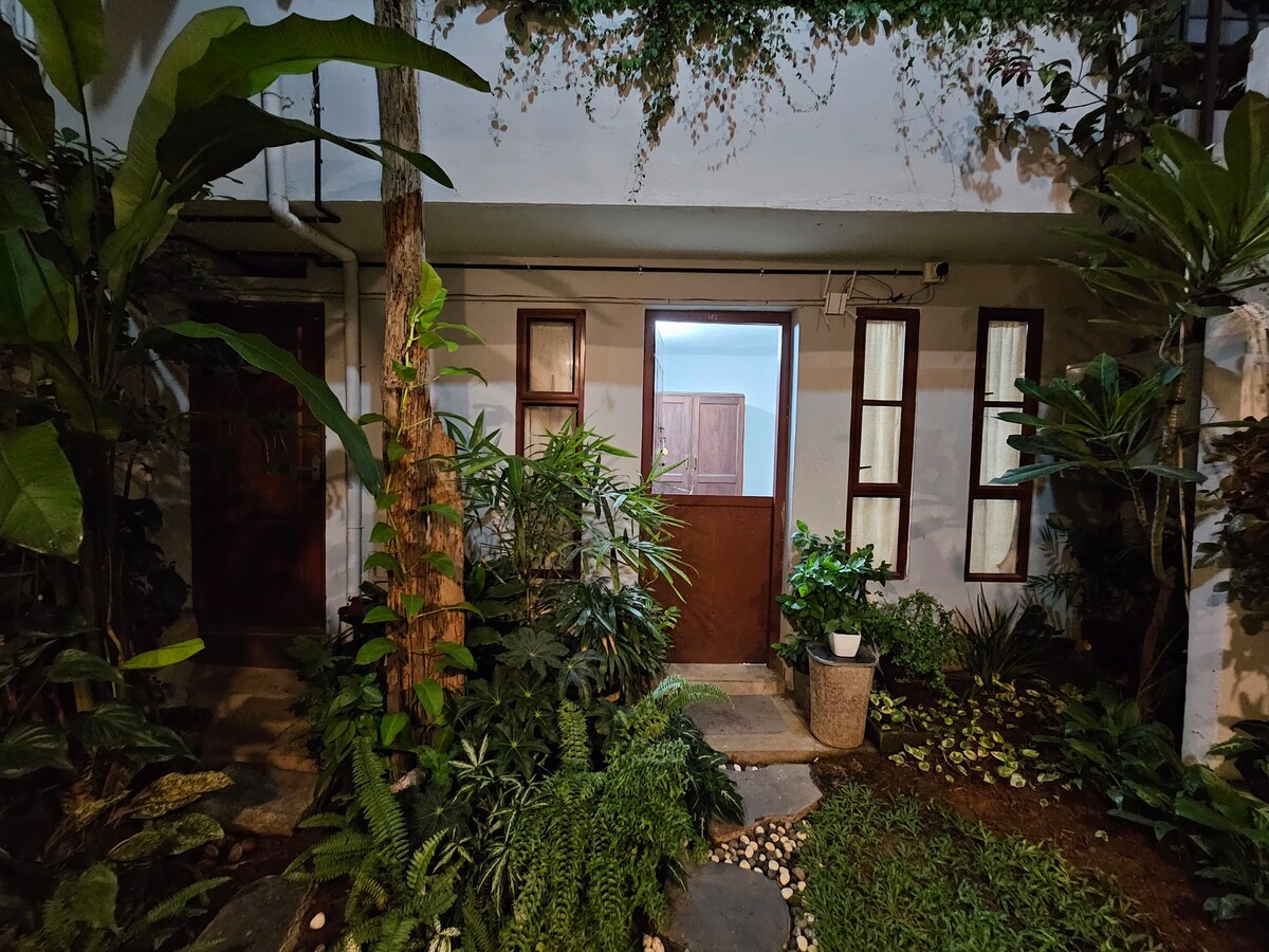ഇതാ (Idha) - Courtyard Room | An Art Experience