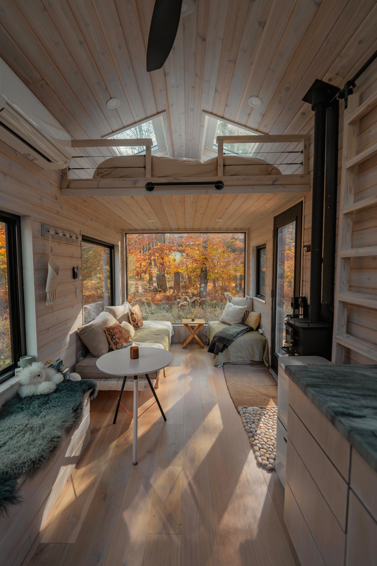 Eco Cedar Cabin in the woods