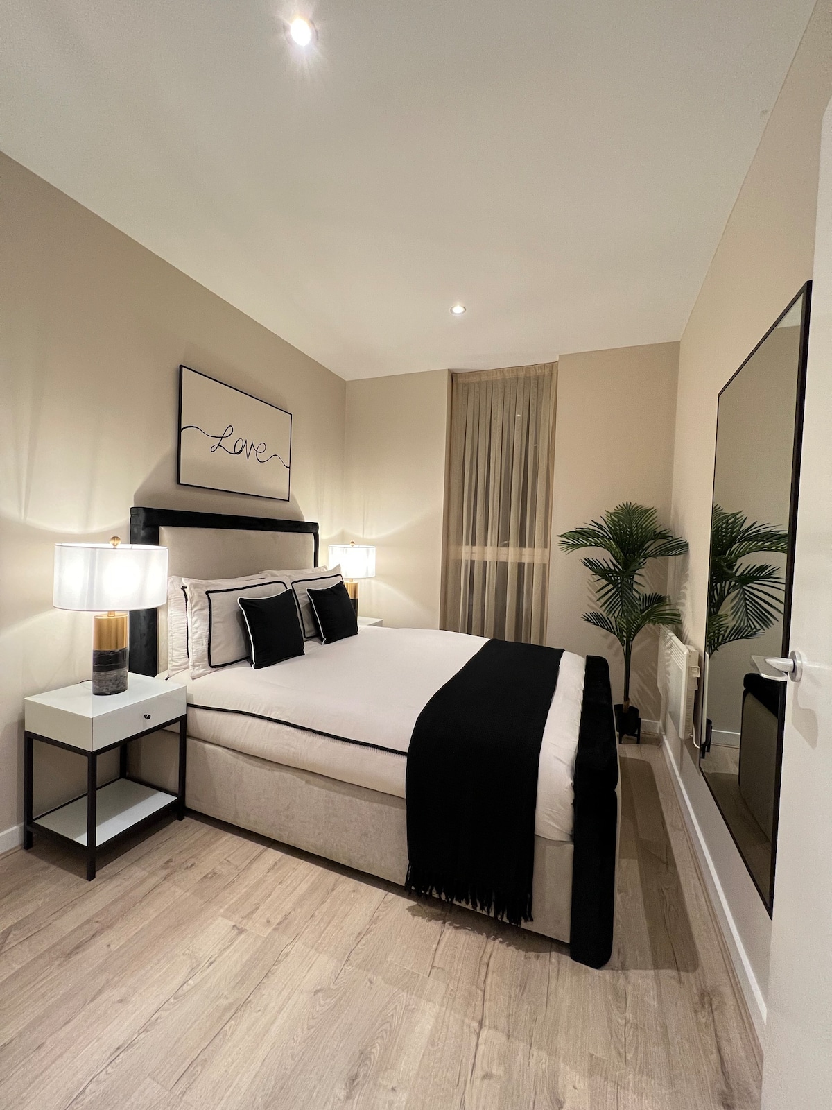 Stunning Two Bedroom Luxury Apartment