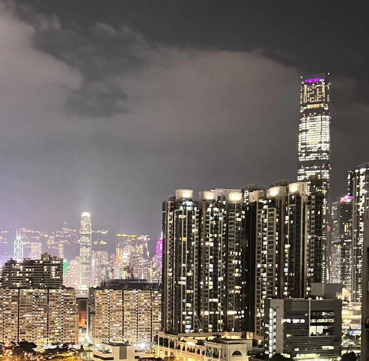 香港市中心油麻地（Yau Ma Tei)地鐵站步行3分鐘即达溫馨的家