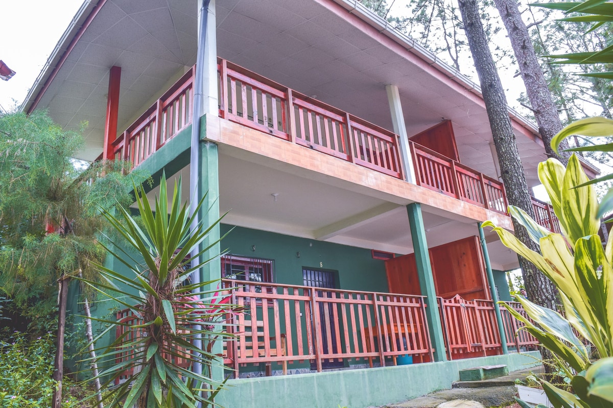 Cabins and Mirador El Pericón