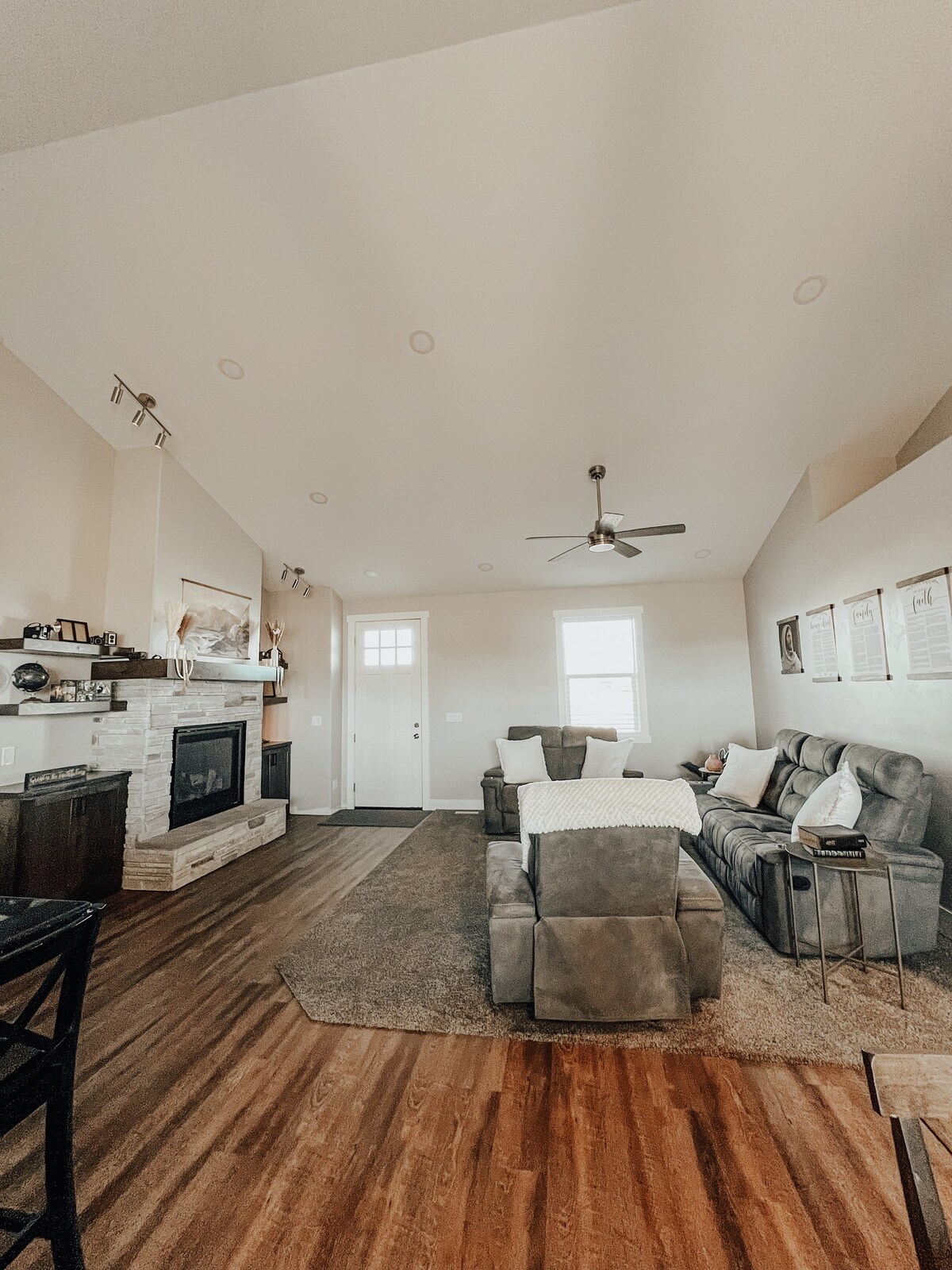 Luxury Home w/ King Master bath