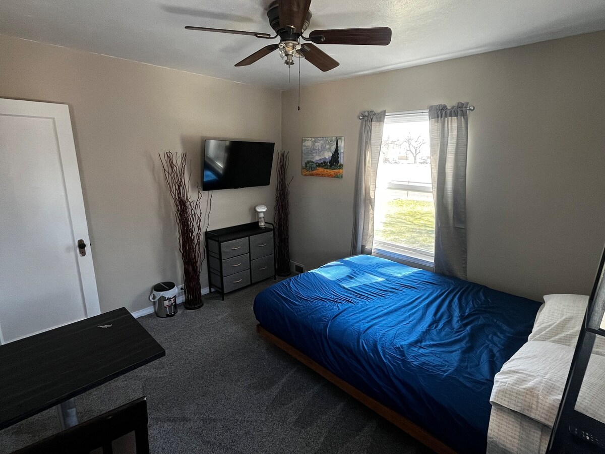 Julesburg single room