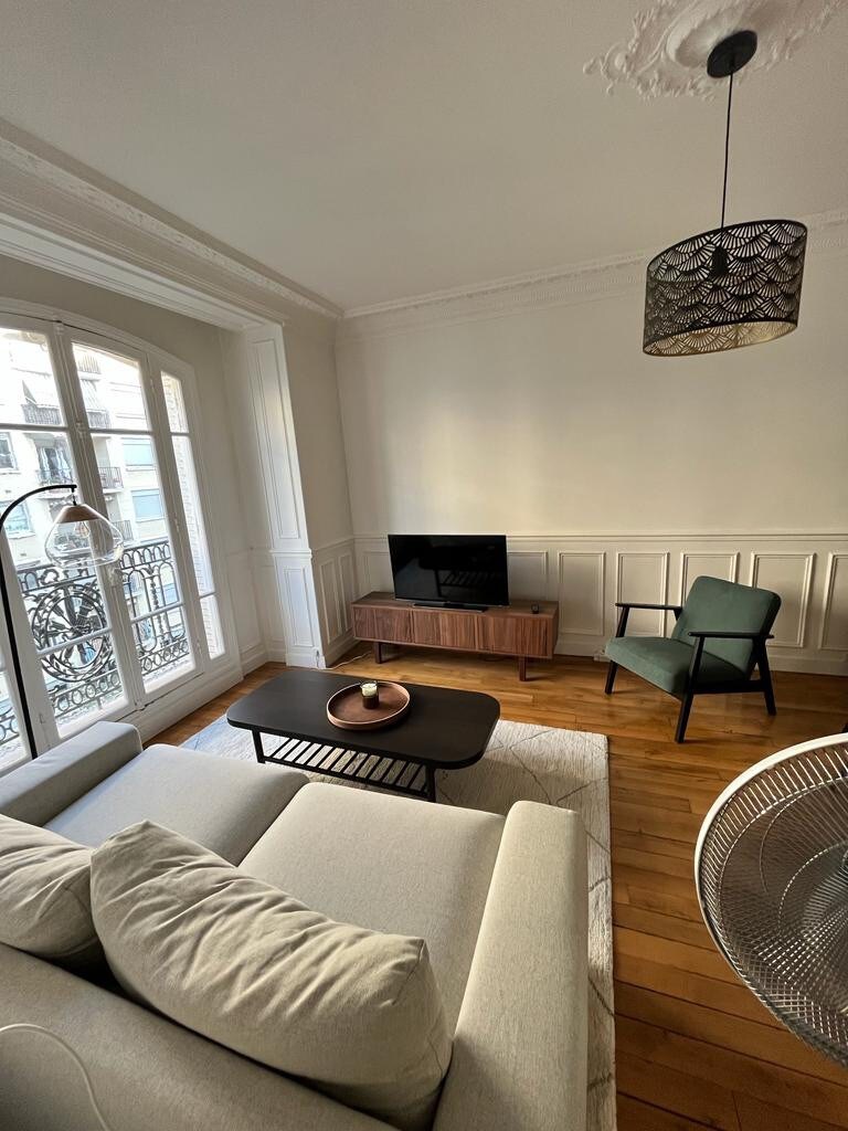 巴黎美丽的公寓