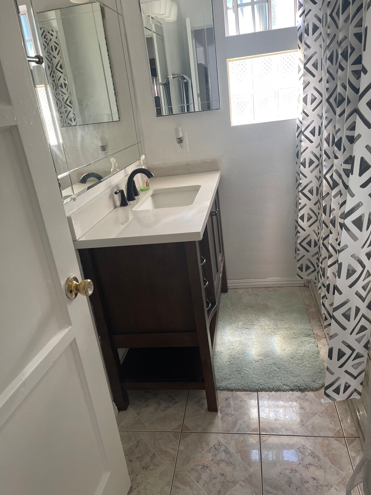 Clean & Private Home, Close to Sofi, Forum, LAX